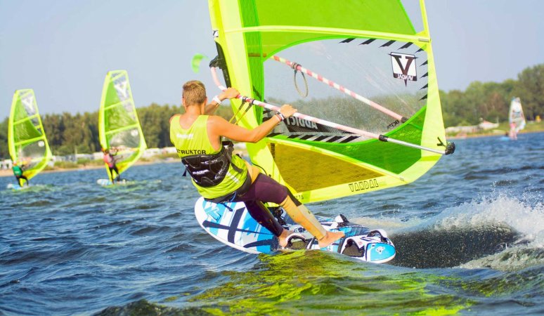 Kurs Windsurfingu Grupowy