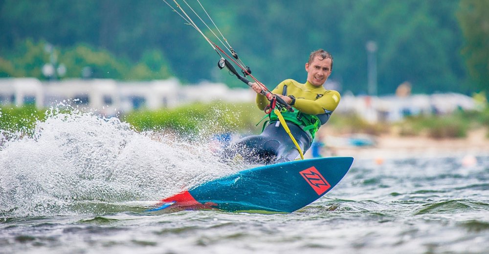 Zaawansowany Kiteboarder - Kurs Kitesurfingu IKO 3