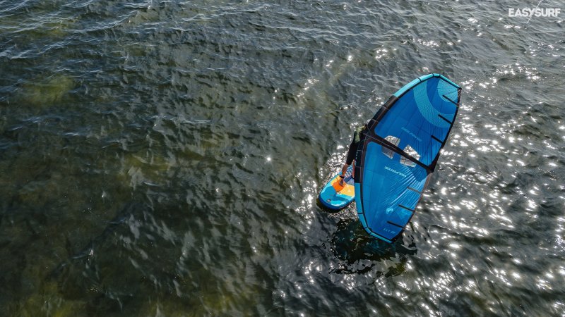 Indywidualny kurs wingfoila dla dzieci w wieku 8-12 lat na Półwyspie Helskim